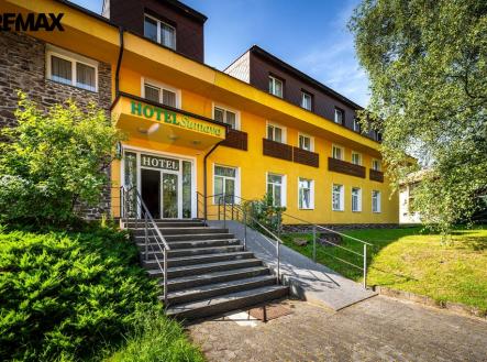 Prodej nájemního domu, 1 600 m²