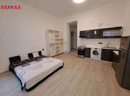 Pronájem bytu, 1+kk, 40 m²