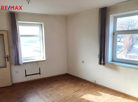 Pronájem kanceláře, 100 m²