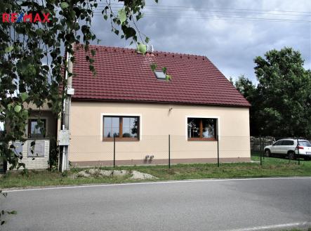 Pronájem - dům/vila, 183 m²