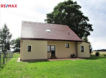 Pronájem - dům/vila, 183 m²