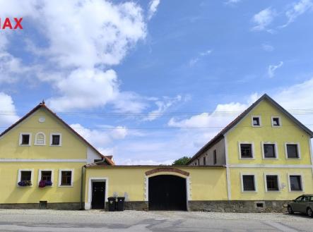 Pronájem bytu, 3+kk, 70 m²