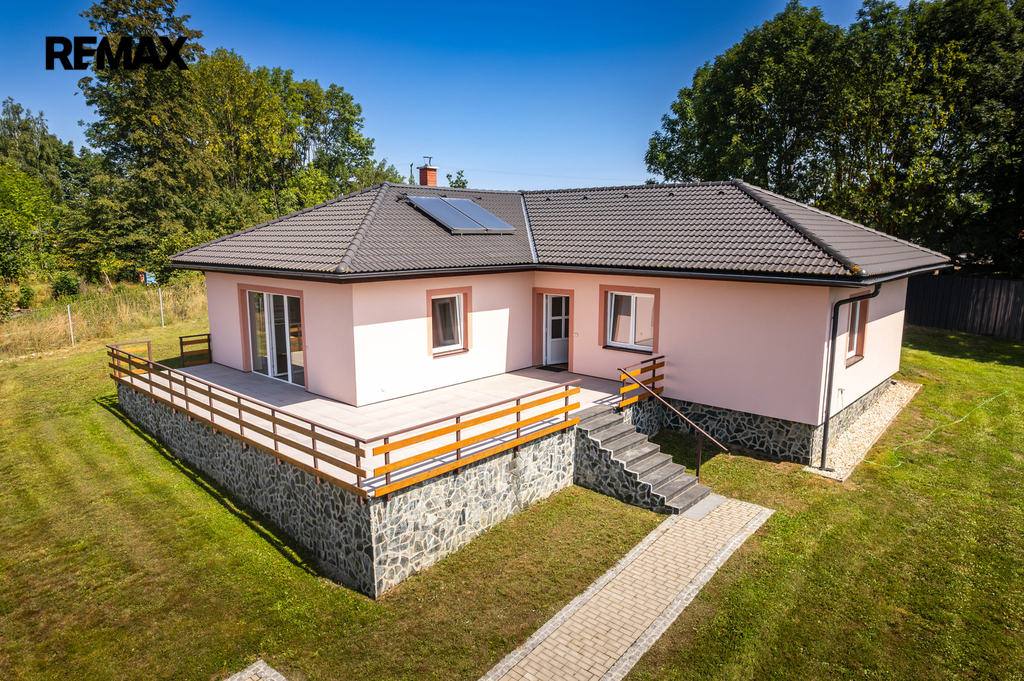 Celkový pohled na bungalov.