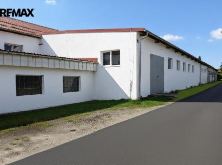 Pronájem jiné komerční nemovitosti, 325 m²