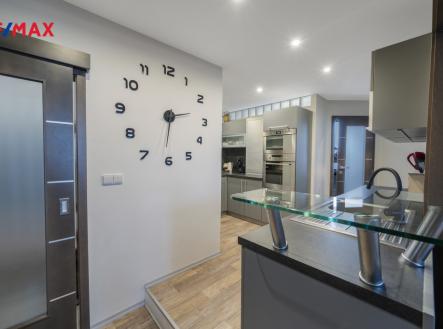 Prodej bytu, 3+kk, 74 m²