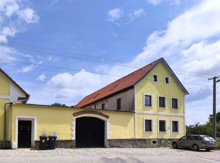 Pronájem bytu, 3+kk, 90 m²