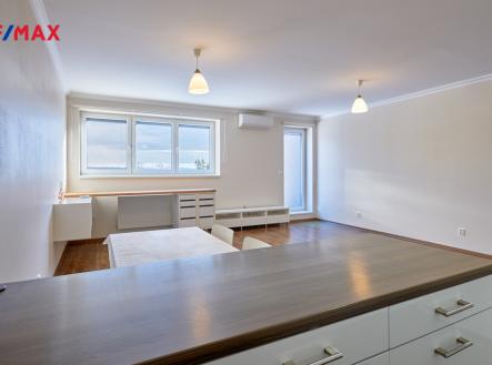 Pronájem bytu, 3+kk, 114 m²