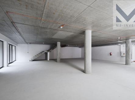 Prodej - obchodní prostor, 216 m²