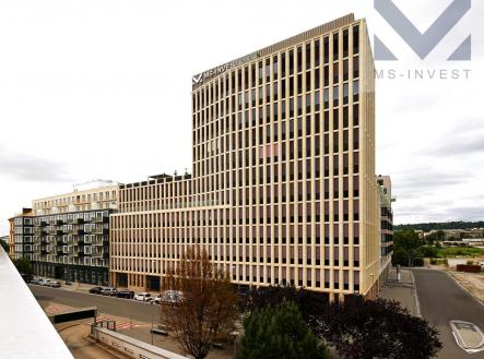 Prodej obchodní prostor, 132 m² obrázek