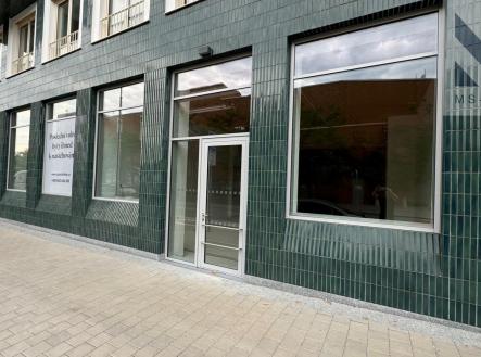 Prodej obchodní prostor, 132 m²