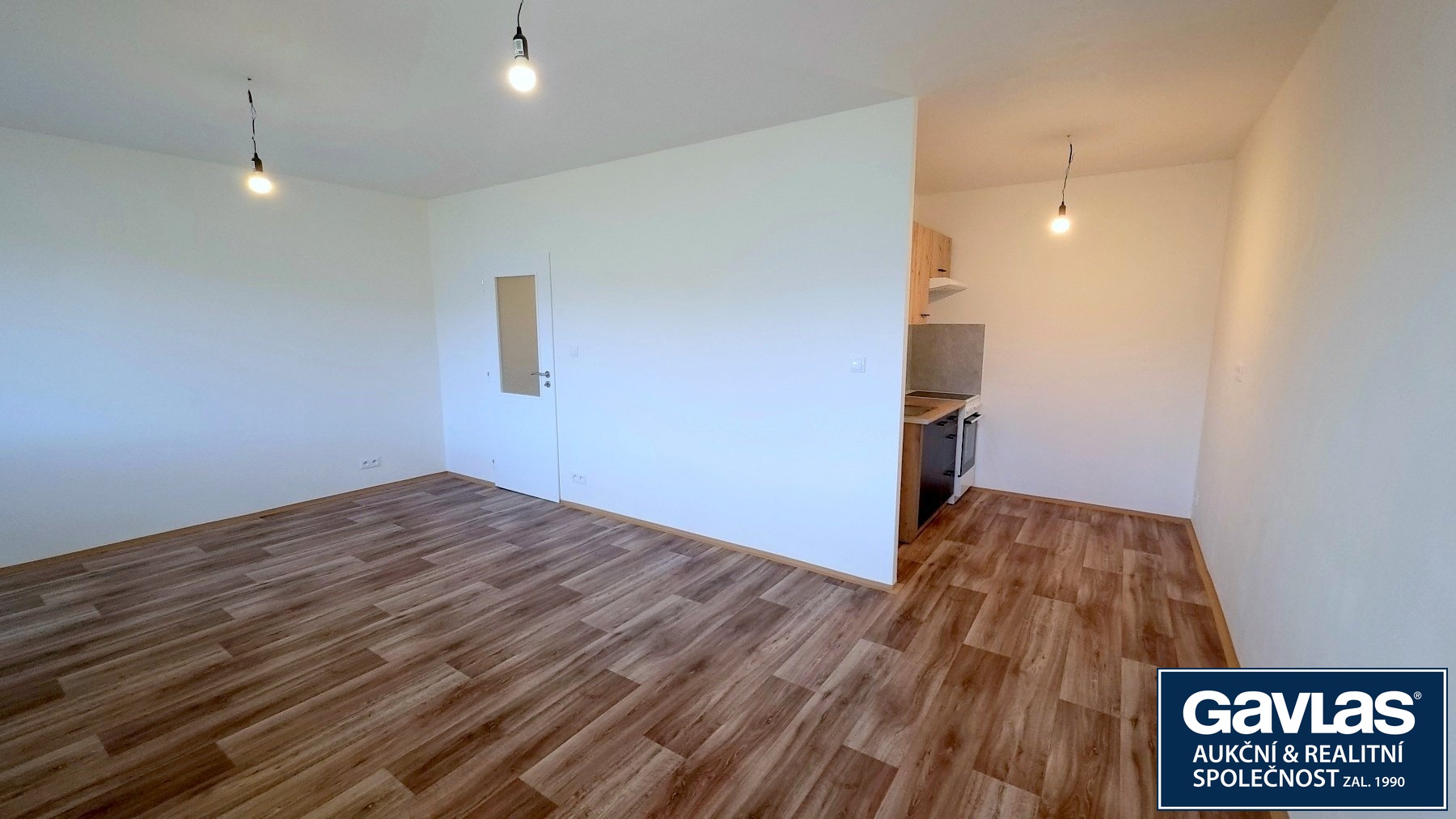 Pokoj s kuch. koutem