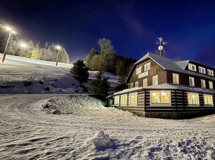 Prodej hotel, 1 021 m²