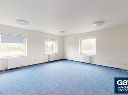 Pronájem komerčního objektu, sklad, 425 m²