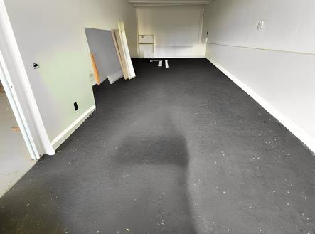 Pronájem komerčního objektu, sklad, 425 m²