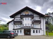 Prodej - hotel, 1 493 m²