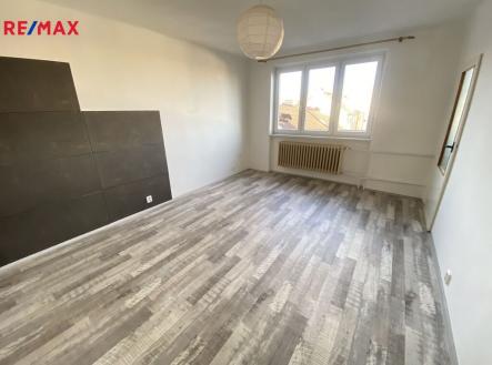 Pronájem bytu, 1+kk, 42 m²