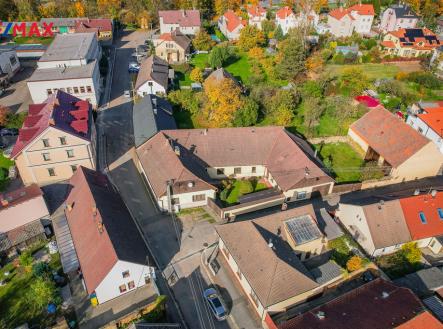 Prodej - nájemní dům, 336 m²