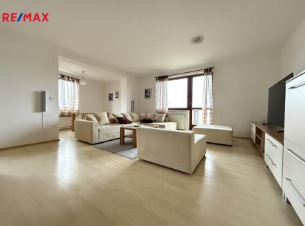 Pronájem bytu, 3+kk, 103 m²