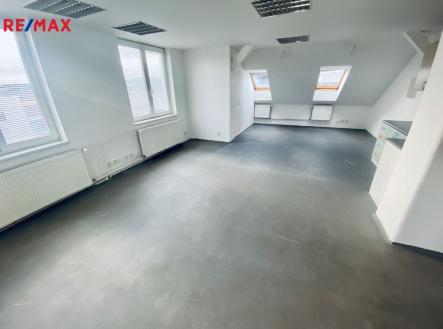 Pronájem kanceláře, 54 m²