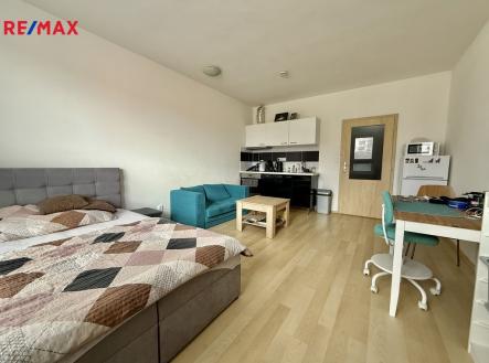 Pronájem bytu, 1+kk, 35 m²