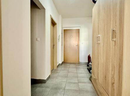 Pronájem bytu, 1+kk, 35 m²