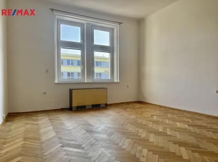 Pronájem bytu, 1+kk, 35 m²