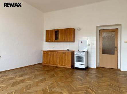 Pronájem bytu, 1+kk, 35 m²
