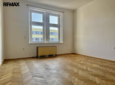 Pronájem bytu, 1+kk, 35 m²
