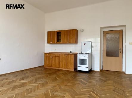 Pronájem bytu, 1+kk, 35 m²