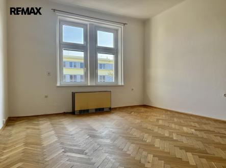 Pronájem bytu, 1+kk, 35 m²