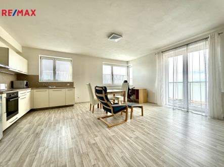 Pronájem bytu, 2+kk, 66 m²