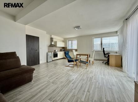 Pronájem bytu, 2+kk, 66 m²