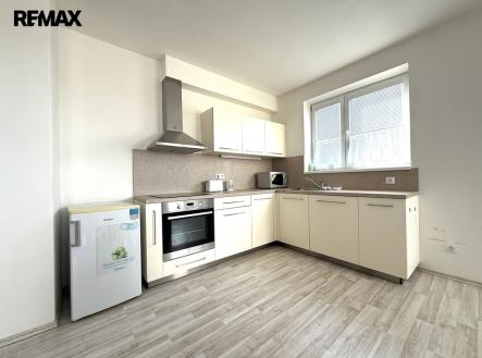 Pronájem bytu, 2+kk, 66 m²