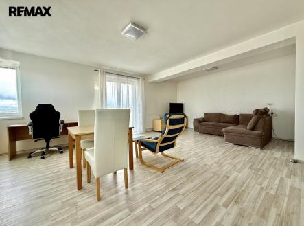 Pronájem bytu, 2+kk, 66 m²