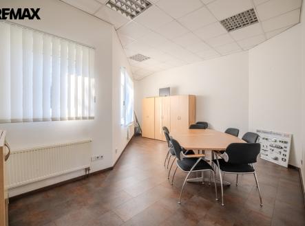 Prodej skladovací prostor, 9 469 m²