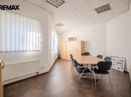 Prodej skladovací prostor, 9 469 m²