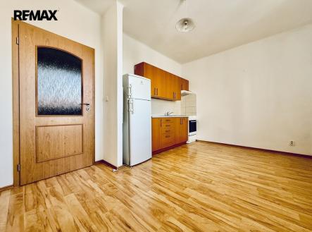 Pronájem bytu, 2+kk, 42 m²