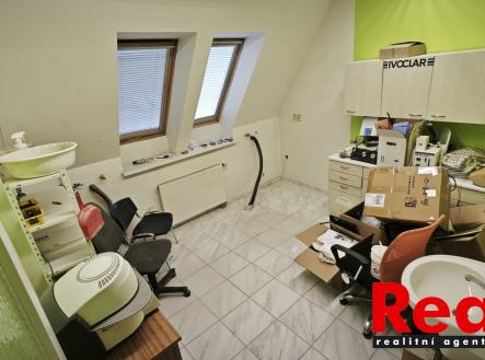 Pronájem - kanceláře, 56 m²