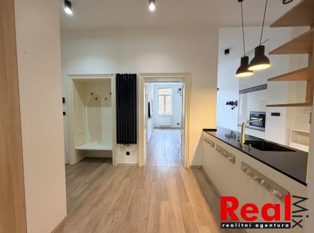 Pronájem bytu, 3+kk, 93 m²