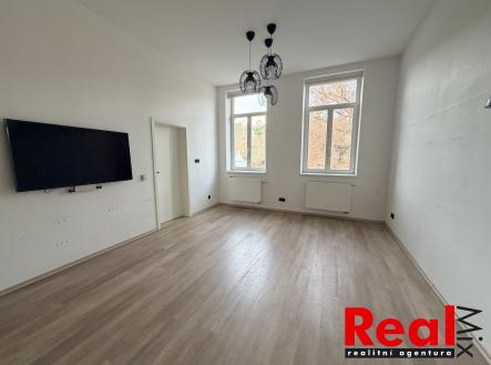 Pronájem bytu, 3+kk, 93 m²