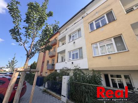 Pronájem bytu, 1+1, 35 m²