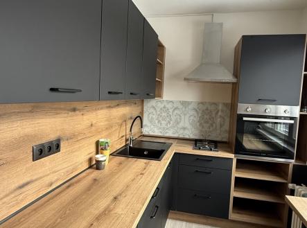 Pronájem bytu, 2+1, 60 m²