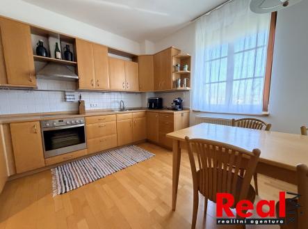 Pronájem bytu, 1+1, 55 m²