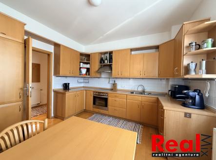 Pronájem bytu, 1+1, 55 m²