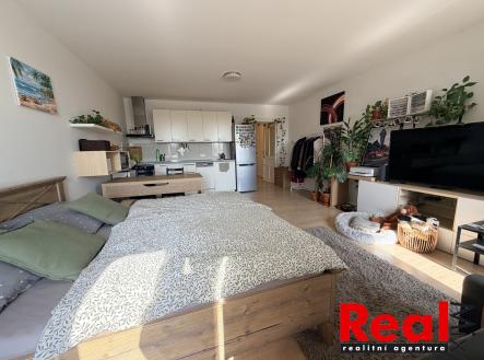 Pronájem bytu, 2+kk, 60 m²