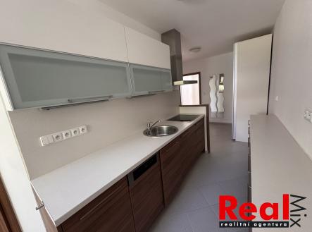 Pronájem bytu, 2+1, 65 m²