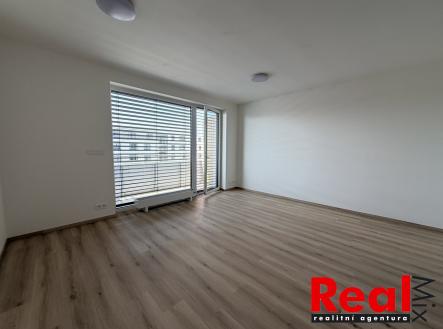 Pronájem bytu, 1+kk, 38 m²