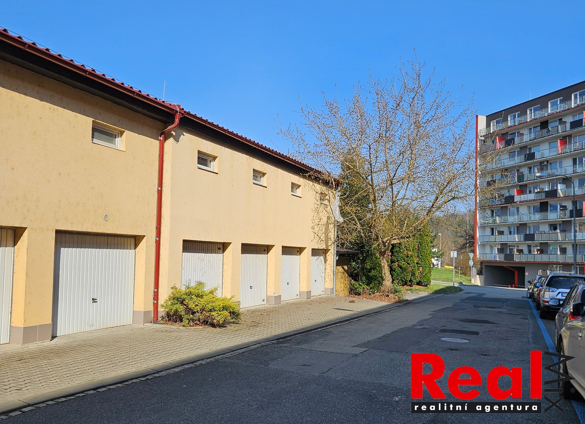 Garáž Dalimilova obr. 1