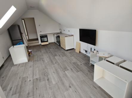 Pronájem bytu, 4+kk, 97 m²