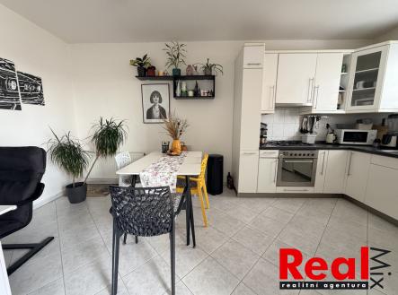 Prodej bytu, 2+kk, 99 m²